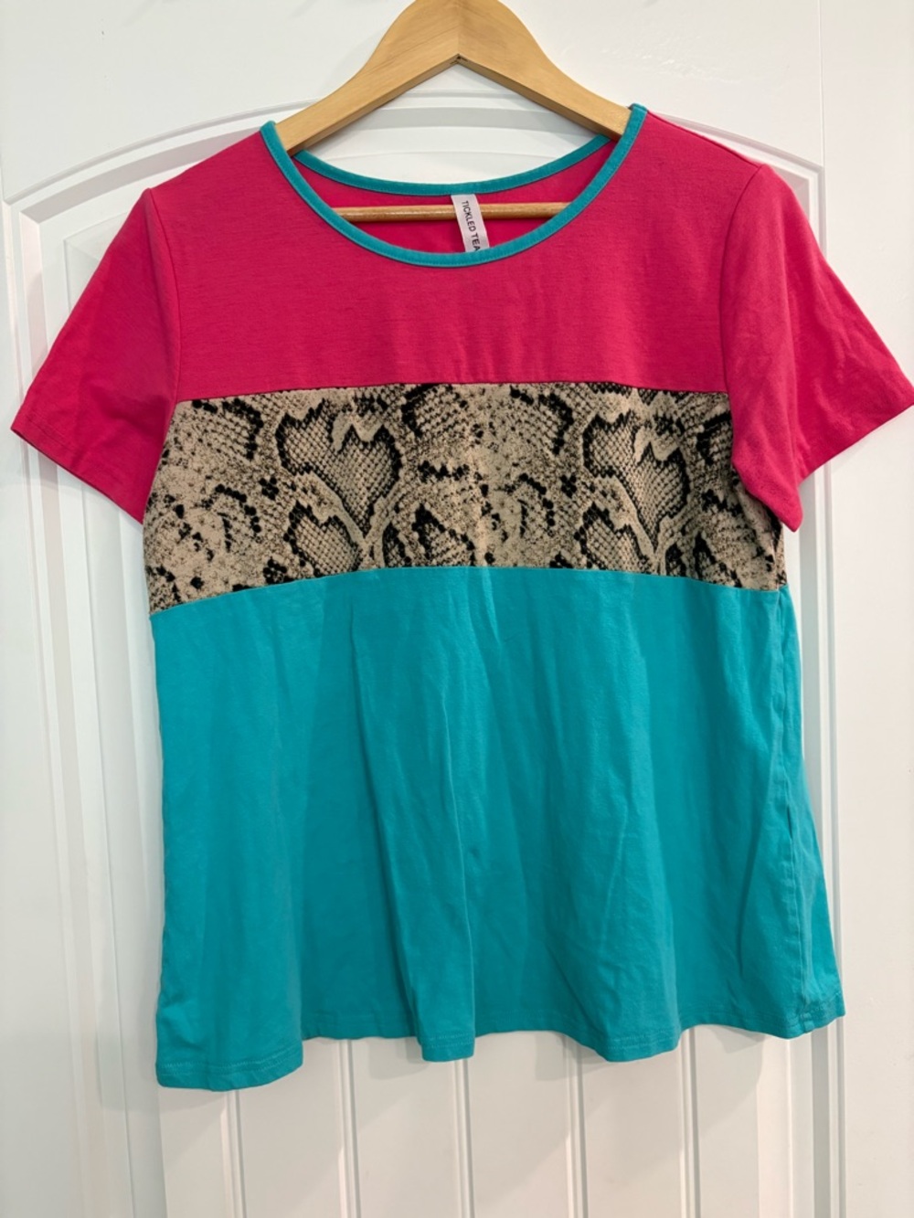 Colorblock Pink & Teal Snake-Print Women’s Tee